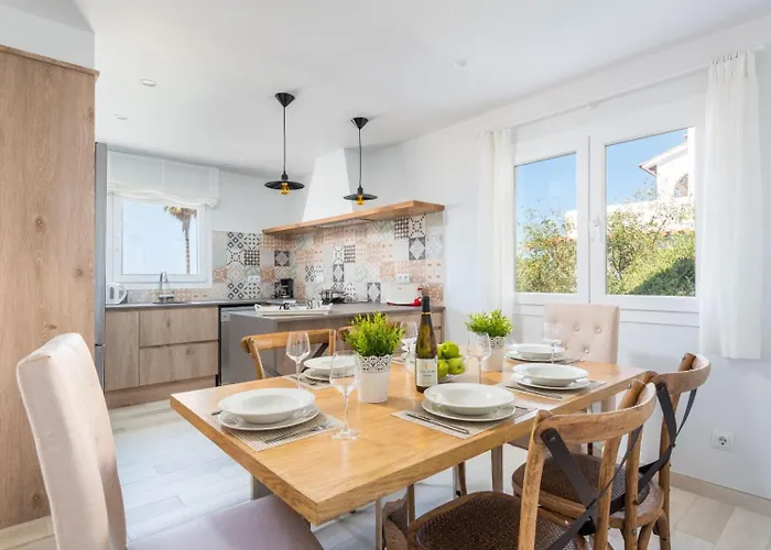 Marnes By Menorca Vacations * סון באו