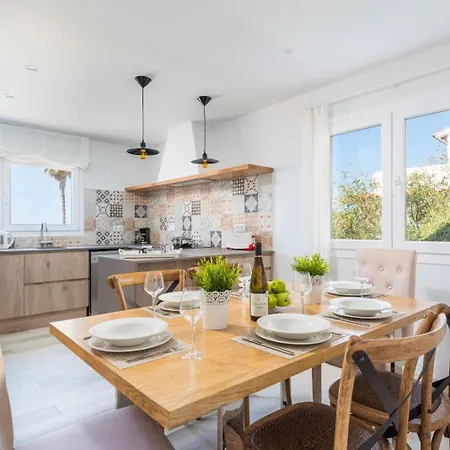 Marnes By Menorca Vacations * Son Bou